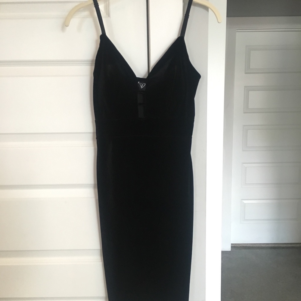 Velvet Midi Dress - Picture 3 of 6